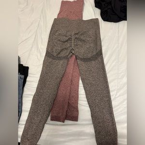 2 Woman’s Large Booty Lifting tights